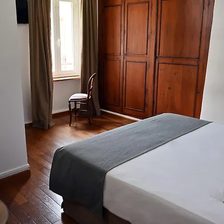 L'hostalet فندق مبيت وإفطار أرجيليه- سور- مير