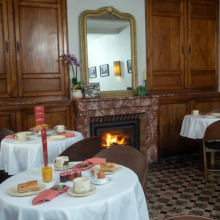 L'hostalet أرجيليه- سور- مير