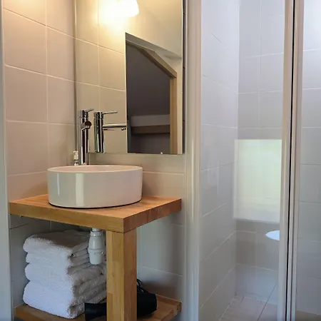 L'hostalet فندق مبيت وإفطار 4*